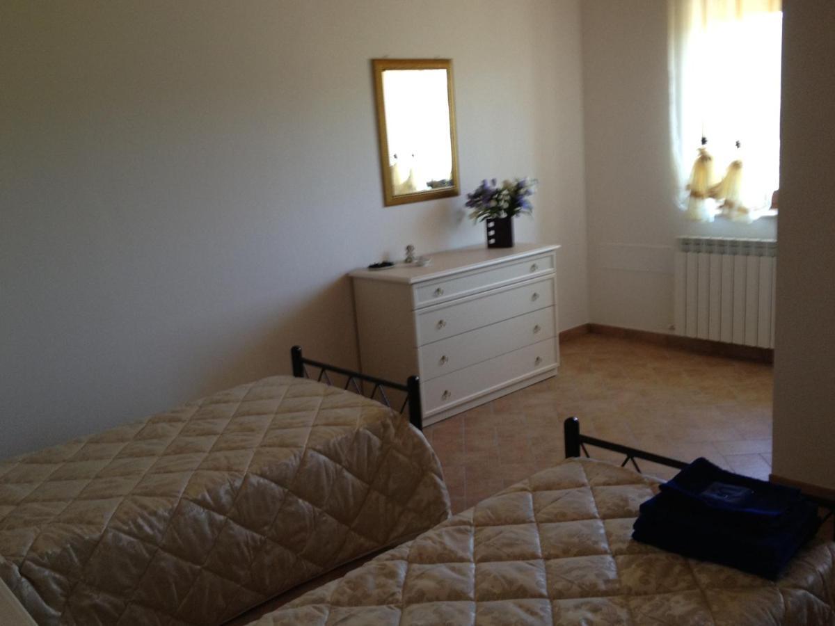 Villa La Collina Dei Ciliegi Camerino Zimmer foto